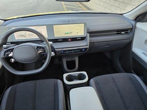 2024 Hyundai IONIQ 5 SE