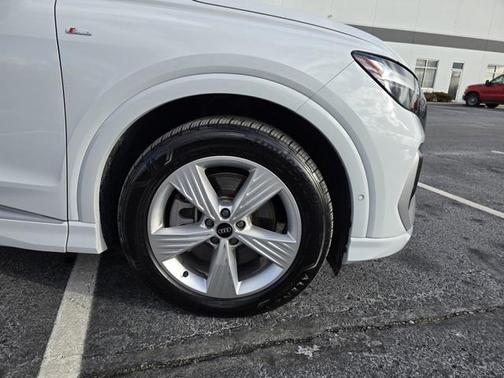 2024 Audi Q4 e-tron Premium Plus 55 quattro