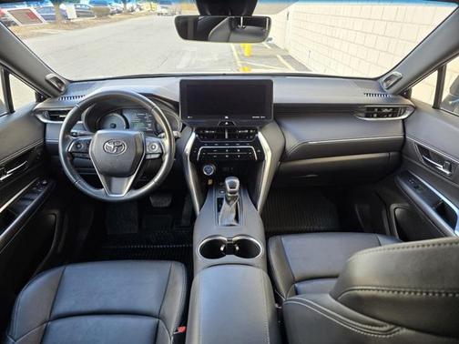 2022 Toyota Venza XLE