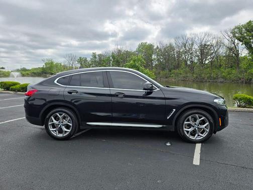 Black Sapphire Metallic 2023 BMW X4 xDrive30i