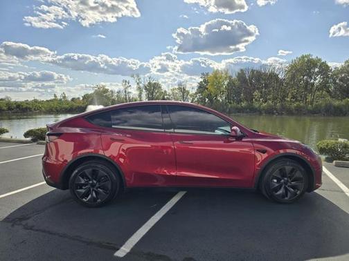 2024 Tesla Model Y Long Range Dual Motor All-Wheel Drive