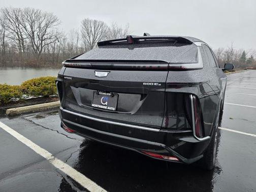Stellar Black Metallic 2024 Cadillac LYRIQ Luxury