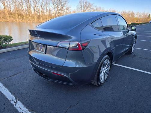 Midnight Silver Metallic 2021 Tesla Model Y Long Range