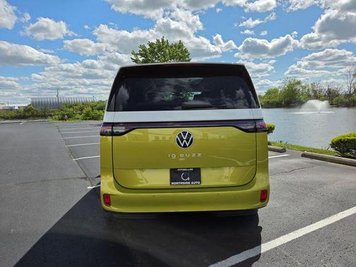 Pomelo Yellow 2025 Volkswagen ID. Buzz 1st Edition