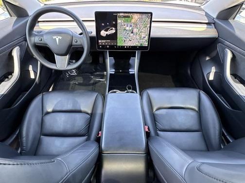 2020 Tesla Model 3 Standard Range