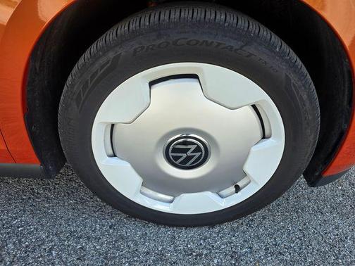 Energetic Orange 2025 Volkswagen ID. Buzz 1st Edition