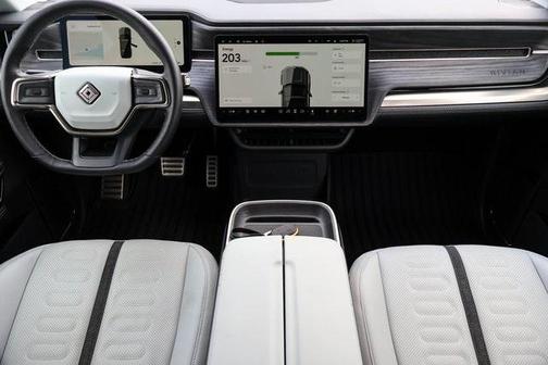 2023 Rivian R1S Adventure