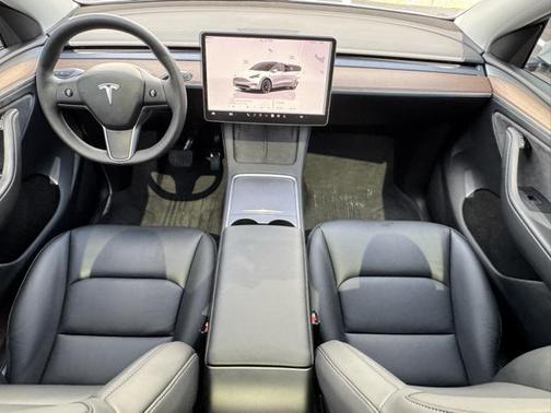 2024 Tesla Model Y Long Range Dual Motor All-Wheel Drive