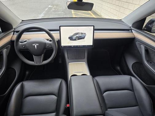 2024 Tesla Model Y Long Range Dual Motor All-Wheel Drive