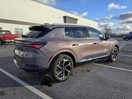 2025 Chevrolet Equinox EV LT