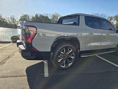 2024 GMC Sierra EV Denali Edition 1