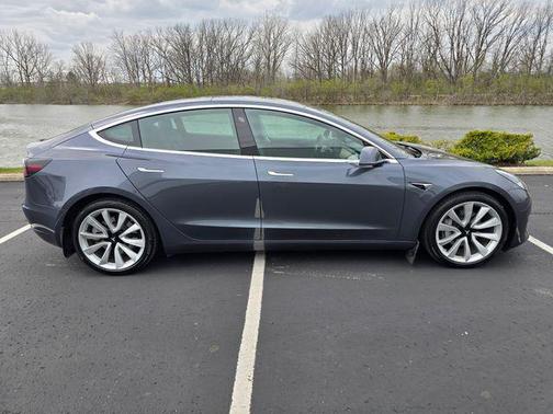Midnight Silver Metallic 2020 Tesla Model 3 Long Range