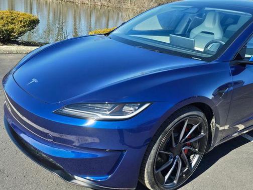 2024 Tesla Model 3 Performance