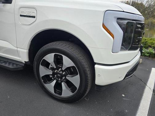 2023 Ford F-150 Lightning Platinum