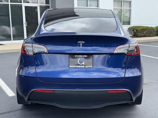 2024 Tesla Model Y Long Range Dual Motor All-Wheel Drive