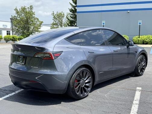 2023 Tesla Model Y Performance Dual Motor All-Wheel Drive