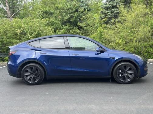 2023 Tesla Model Y Long Range Dual Motor All-Wheel Drive