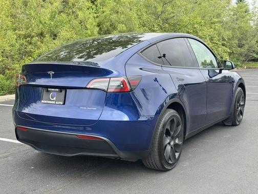 2023 Tesla Model Y Long Range Dual Motor All-Wheel Drive
