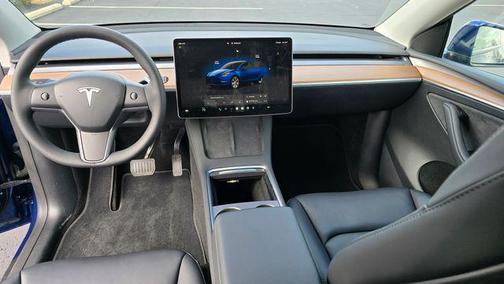 2024 Tesla Model Y Long Range Dual Motor All-Wheel Drive