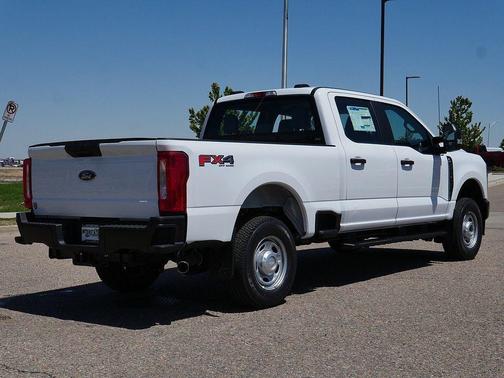 OXFORD WHITE 2026 Ford F-250 XL