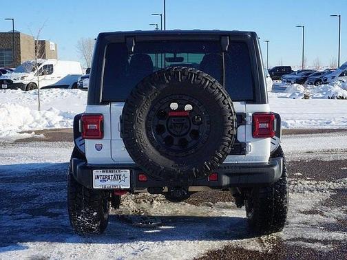 Photo 4 of 60 of 2018 Jeep Wrangler Unlimited Rubicon