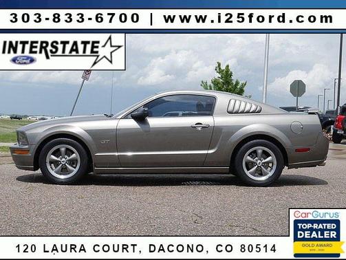 2005 Ford Mustang GT Premium