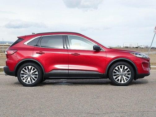 2020 Ford Escape Titanium