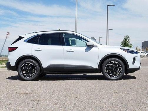2025 Ford Escape Platinum