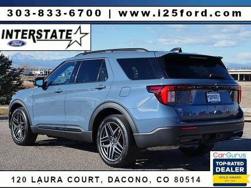 2025 Ford Explorer ST-Line