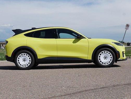 2025 Ford Mustang Mach-E GT