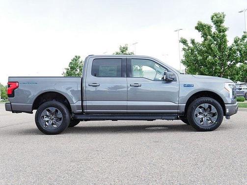 2025 Ford F-150 Lightning Flash