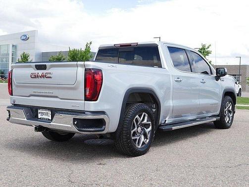 2022 GMC Sierra 1500 SLT