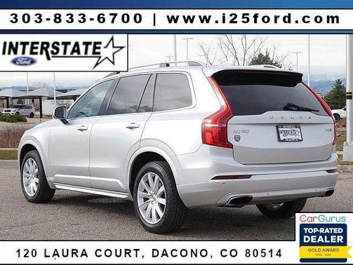 2016 Volvo XC90 T6 Momentum