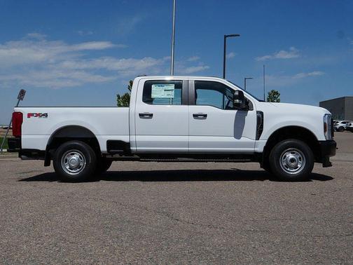 OXFORD WHITE 2026 Ford F-250 XL