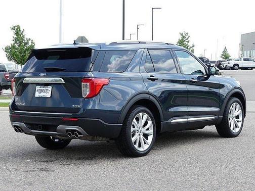 STONE BLUE METALLIC 2022 Ford Explorer Platinum
