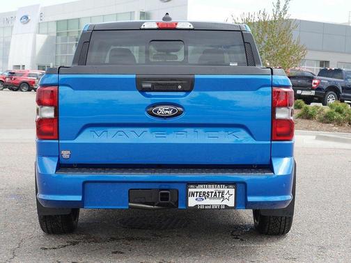 VELOCITY BLUE 2026 Ford Maverick Lobo