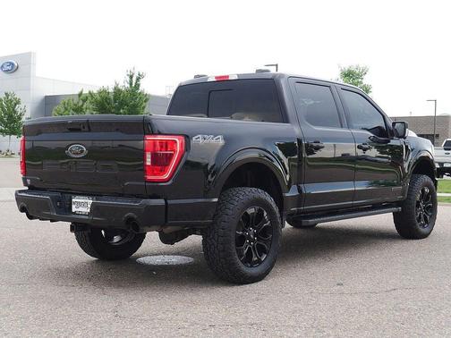 AGATE BLACK METALLIC 2023 Ford F-150 XLT