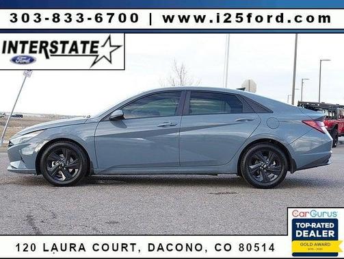 2022 Hyundai ELANTRA SEL