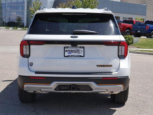 STAR WHITE MET TRI-COAT 2026 Ford Explorer Tremor