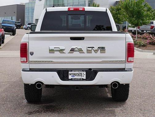 2017 RAM 1500 Limited Crew Cab 4x4 5'7' Box