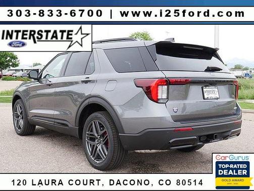 2025 Ford Explorer ST-Line