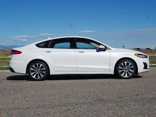 2020 Ford Fusion SE