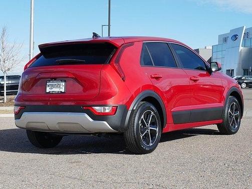 2024 Kia Niro LX