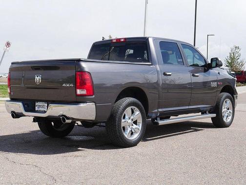 Granite Crystal Metallic Clearcoat 2016 RAM 1500 Big Horn