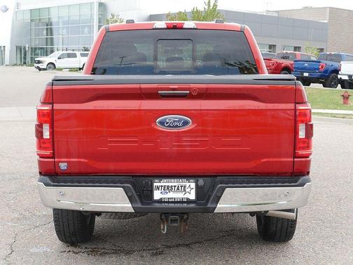 HOT PEPPER RED MET TINTD CC 2023 Ford F-150 XLT