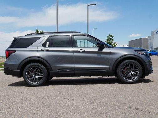CARBONIZED GRAY METALLIC 2026 Ford Explorer ST