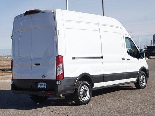 2022 Ford Transit-250 Base