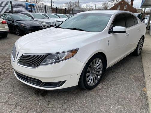 2014 Lincoln MKS Base