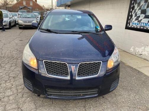2010 Pontiac Vibe Base