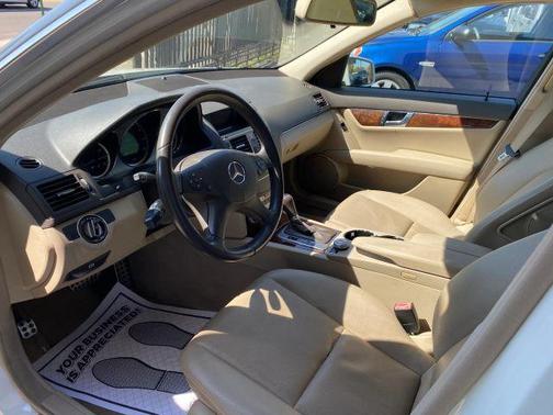 2010 Mercedes-Benz C-Class C 300 4MATIC Luxury
